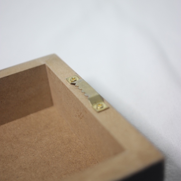 Rustic “Enjoy the Little Things” Wall Decor - Picture 5 of 6